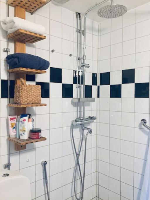 Entire Apartment Стокгольм Экстерьер фото
