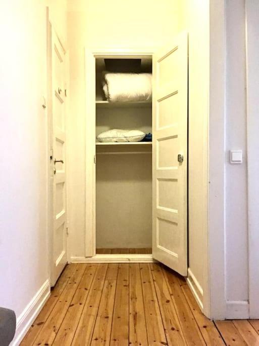 Entire Apartment Стокгольм Экстерьер фото
